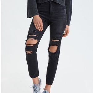 American Eagle Mom Jean Destroyed Black
